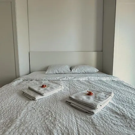 Апартаменты Neo Patru - Un Dormitor - Free Parking